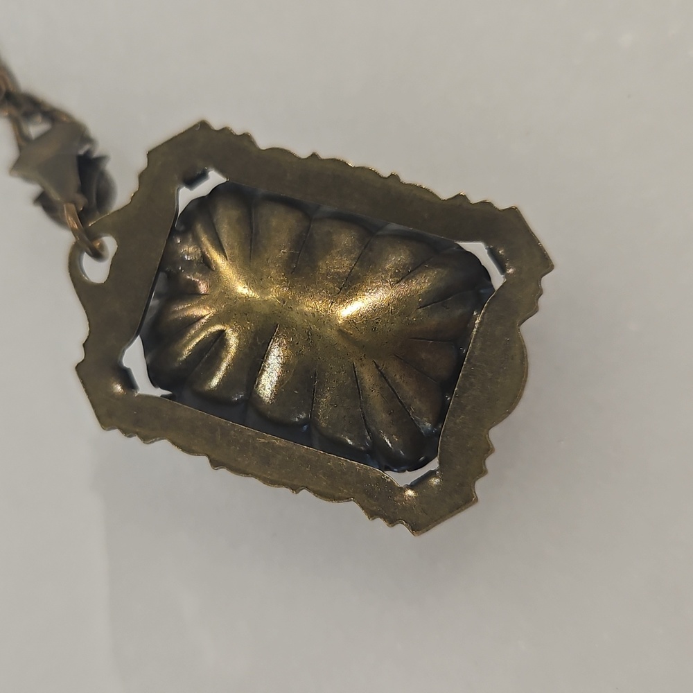 Vintage Banana Bob Necklace - Picture 5 of 5